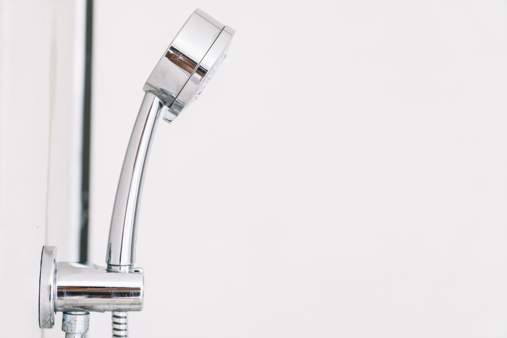 Grohe Shower Heads vs Standard Fixtures: Is the Difference Worth It? - Flowernarratives.com