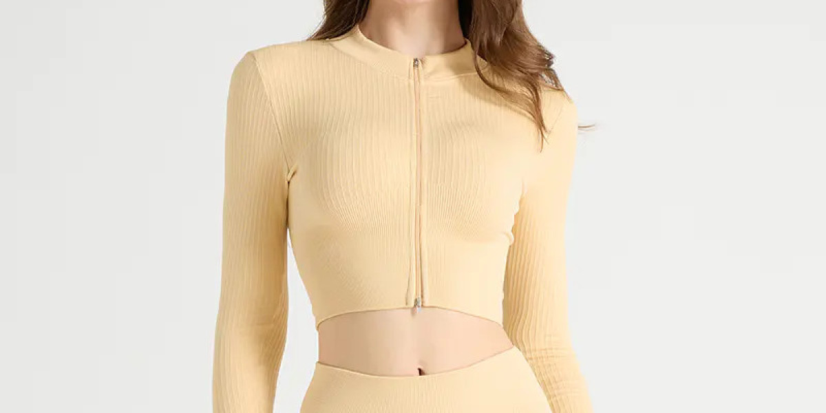 Find Comfortable Breathable Yoga Tops Designed for Stretch and Flow